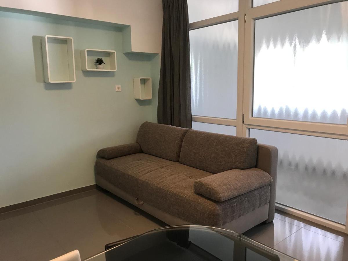 Tisza Gyongye Apartmanhaz Lägenhet Szeged Exteriör bild